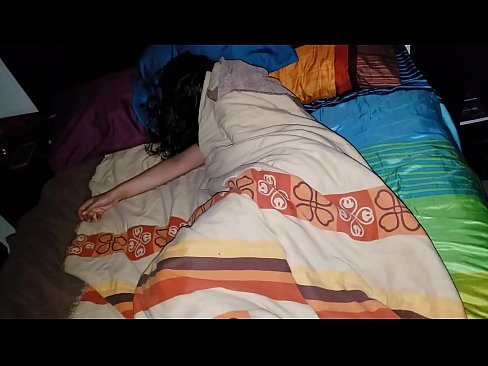❤️ Stiefsohn beschimpft seine junge Stiefmutter, während sie schläft. ❌ Fucking video bei porn de.sexycamse.top ❤